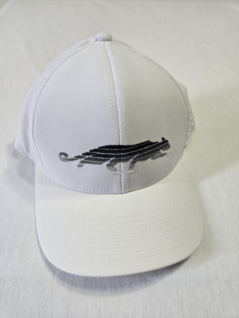 NWT G/FORE White Hat Embroidered Panther Tiger